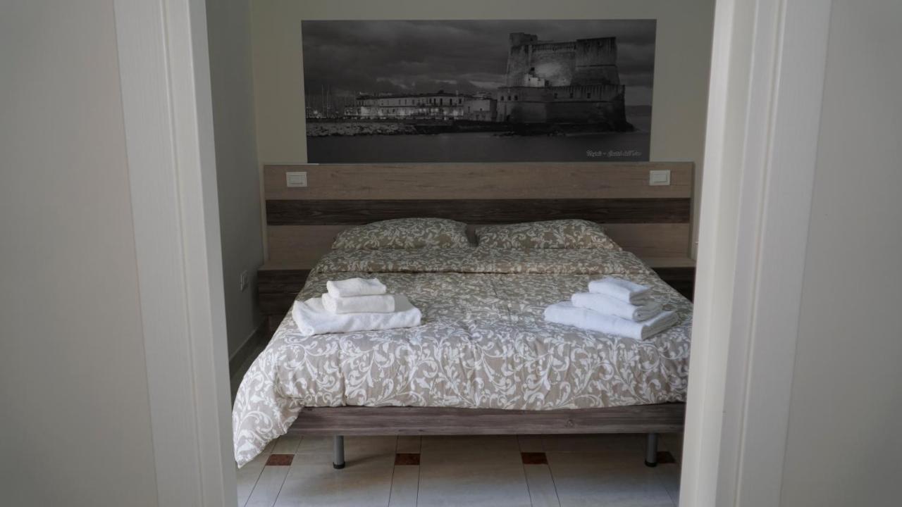 Donna Vicenza Bed & Breakfast Napoli Exterior foto