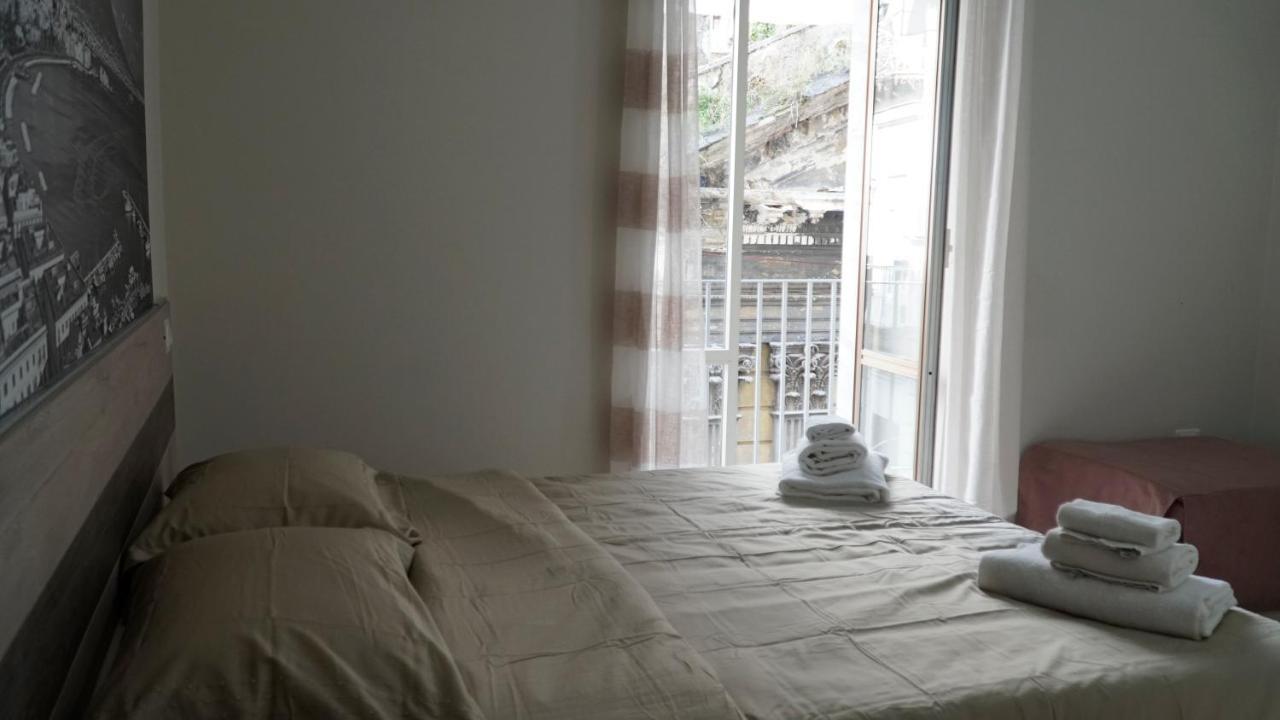 Donna Vicenza Bed & Breakfast Napoli Exterior foto