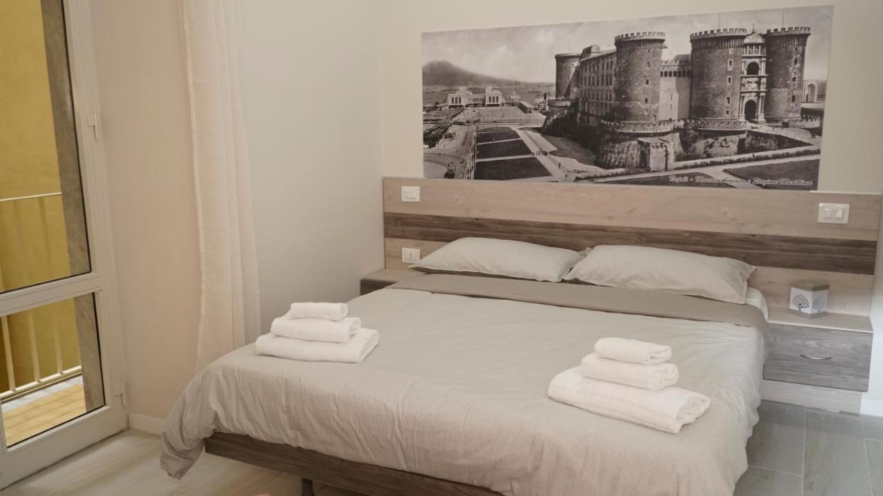 Donna Vicenza Bed & Breakfast Napoli Exterior foto