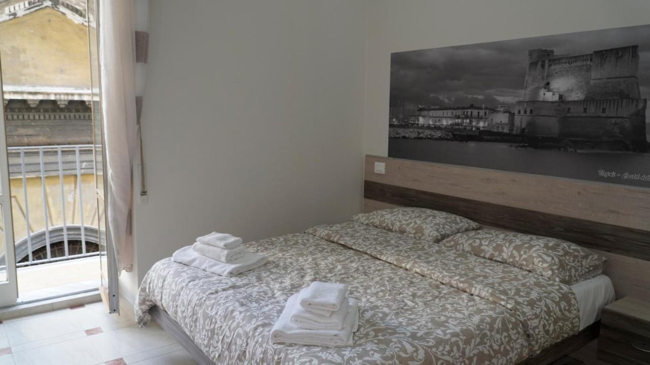 Donna Vicenza Bed & Breakfast Napoli Exterior foto