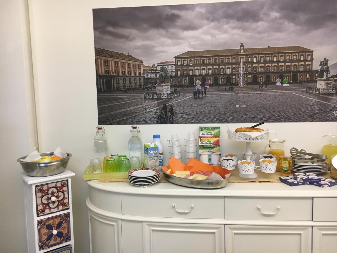 Donna Vicenza Bed & Breakfast Napoli Exterior foto
