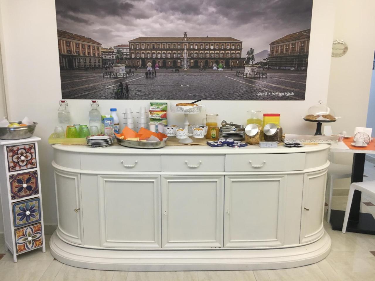 Donna Vicenza Bed & Breakfast Napoli Exterior foto